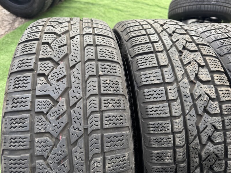 Kumho Siunciam Mm R Iemin S Padangos Lengviesiems Skelbimas