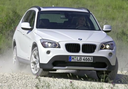 File:BMW X1 xDrive23d (E84) – Frontansicht, 2. Juli 2011