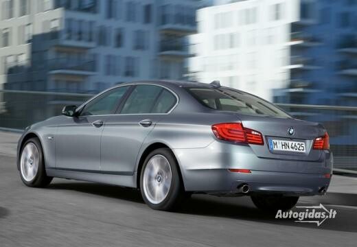 BMW 523 F10 i 2010-2011, Autocatalog