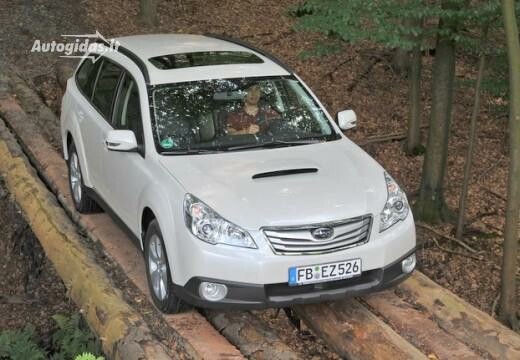 Subaru Legacy 2011