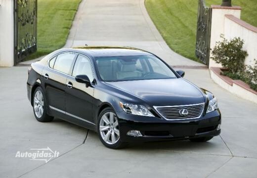 Lexus LS460 2010