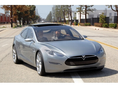 Tesla Model S: elektrinis automobilis