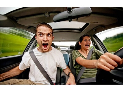 Tėčiais už vairo pasitikima labiau nei sutuoktiniais