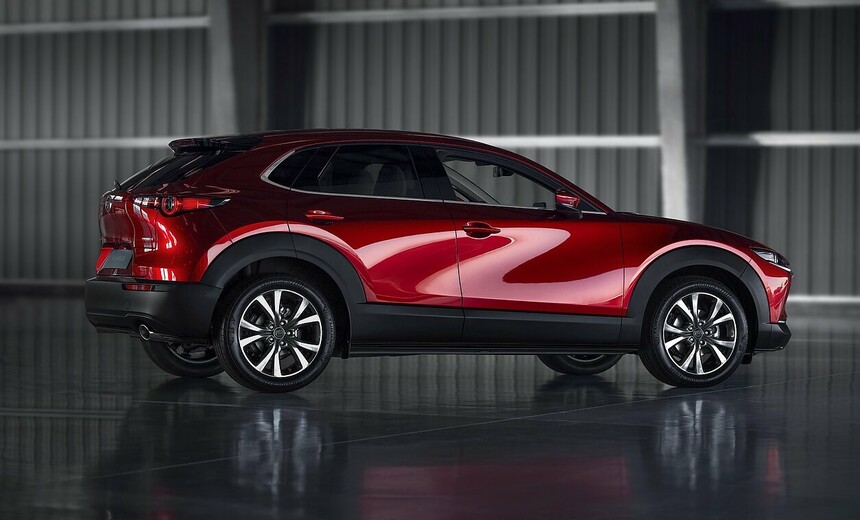 „Mazda“ pristatė visiškai naują kompaktinį miesto visureigį CX-30 - bus siūlomas ir su revoliuciniu „Skyactiv-X“ varikliu
