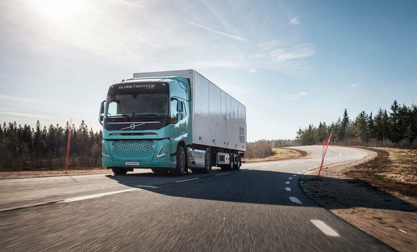  „Volvo Trucks“ sukūrė pirmuosius elektra varomus sunkiasvorius sunkvežimius - artėja dar viena transporto revoliucija?