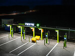 „Neste Lietuva” degalinių tinkle – pirmoji 300 kW galios elektromobilių įkrovimo stotelė foto 7