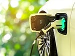 Geriausios elektromobilių ir benzininių modelių savybės viename automobilyje: kur slypi jo privalumai? foto 6