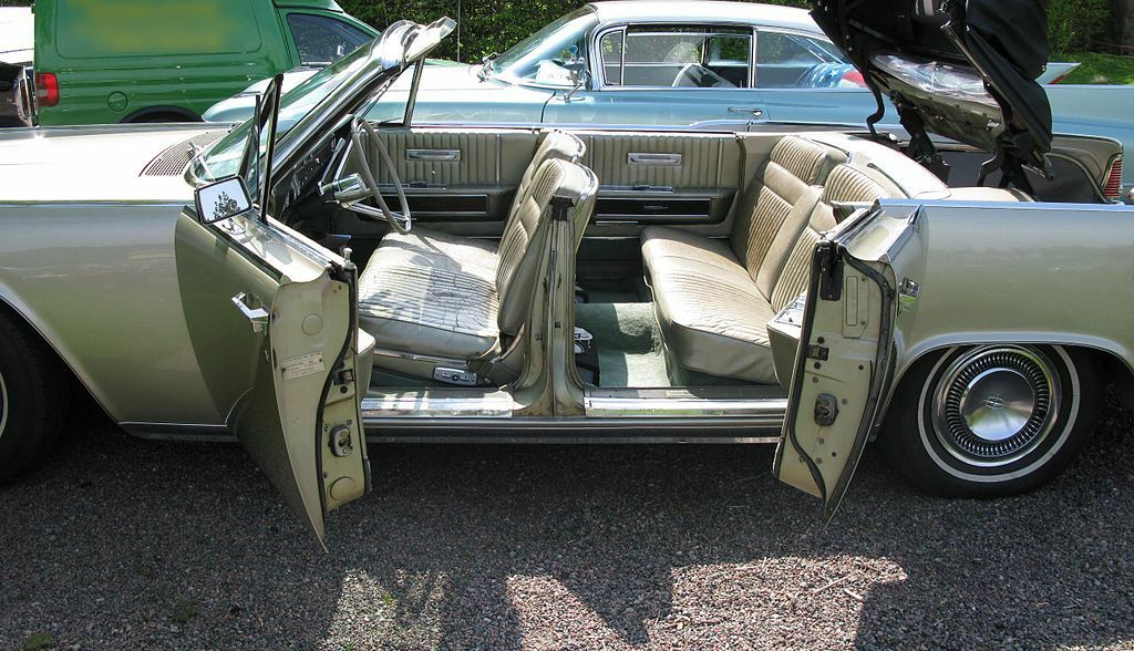 Kitų metų „Lincoln Continental“ turės „savižudžių dureles“ - kokie jų privalumai ir ar jos vis dar pavojingos? foto 2