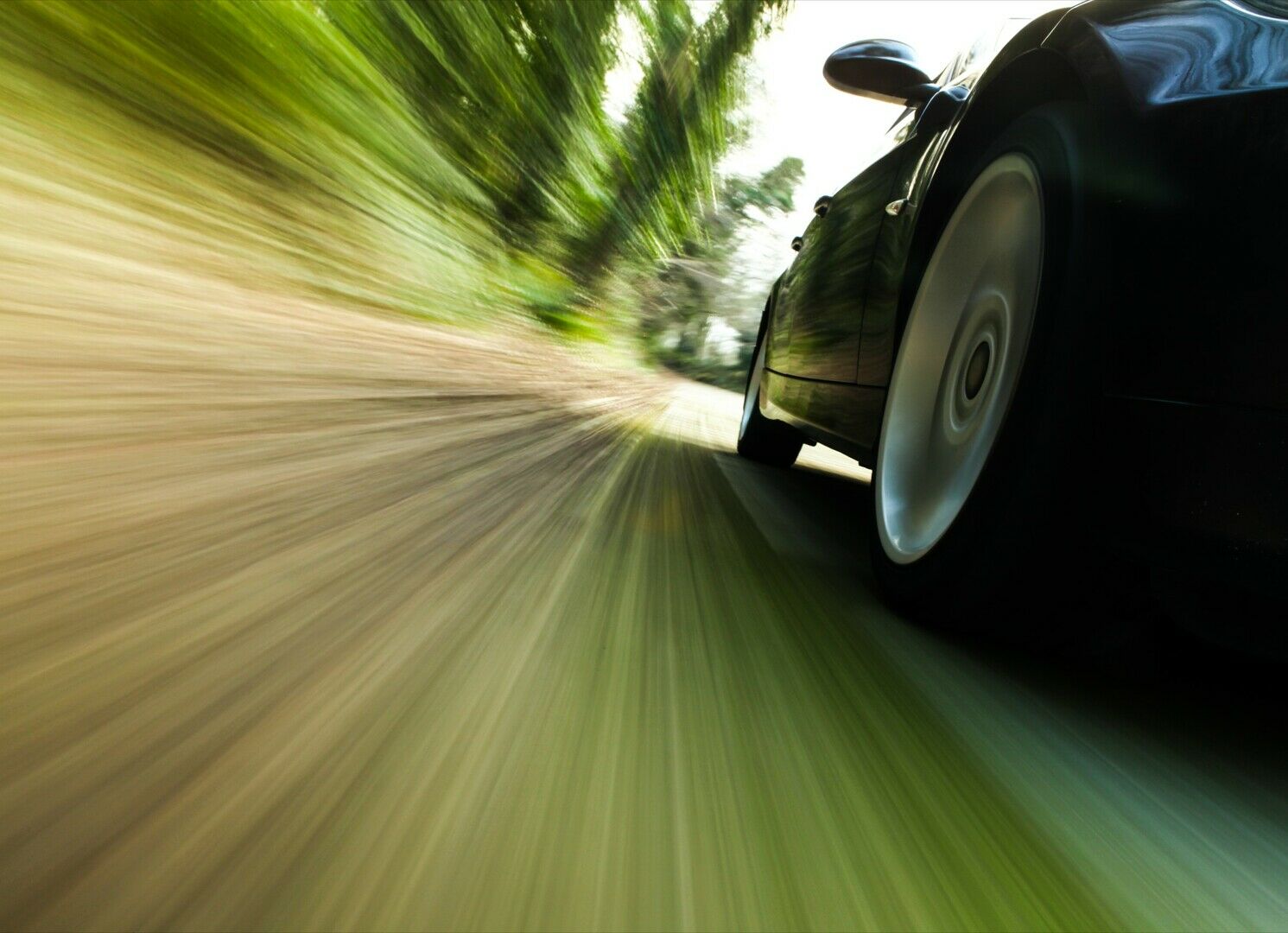 Netikėtas „Top Gear“ ekspertų verdiktas pakurstė viltį: elektromobiliai – ne tik kasdienai, bet ir emocijų pakutenimui trasoje? foto 2