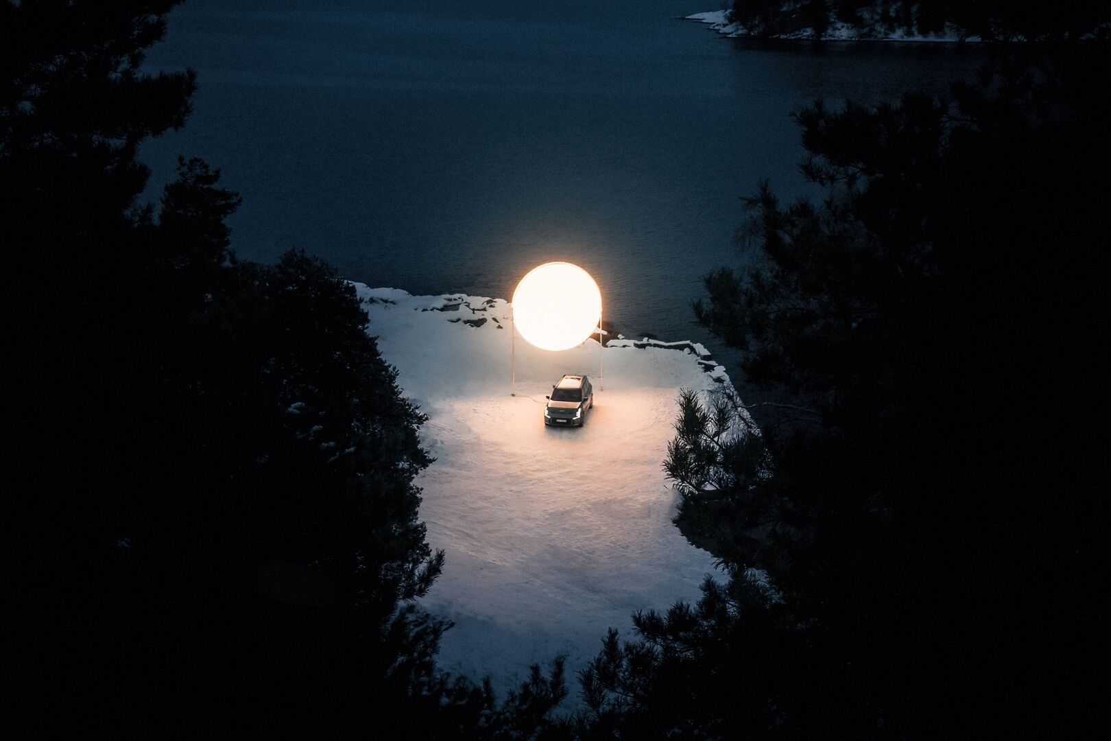 Elektromobiliu sukūrė dirbtinę saulę Norvegijoje foto 3
