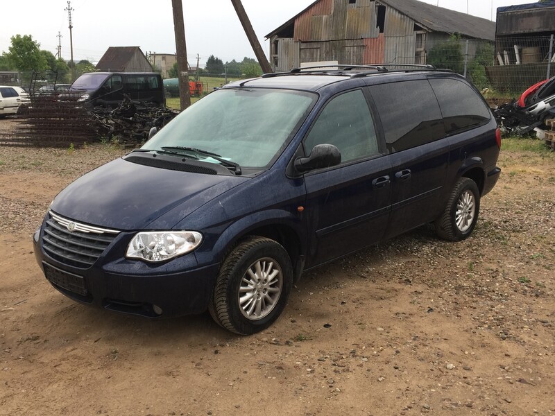 Chrysler Grand Voyager III 2006 y parts
