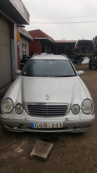 Mercedes-Benz 320 2000 y parts