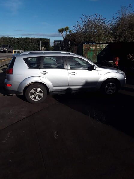 Mitsubishi outlander ii 2009