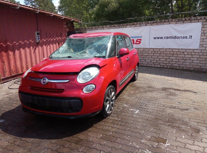 Fiat 500L 2013 г запчясти