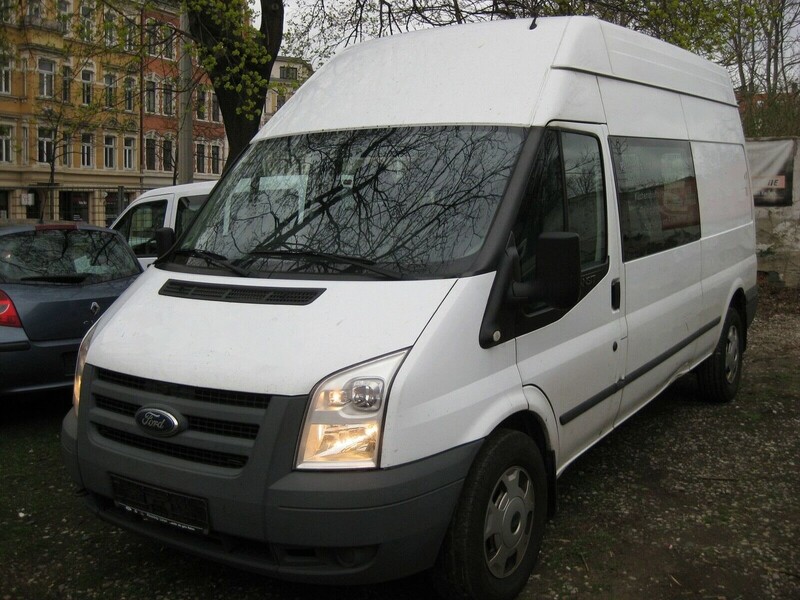 Ford transit v