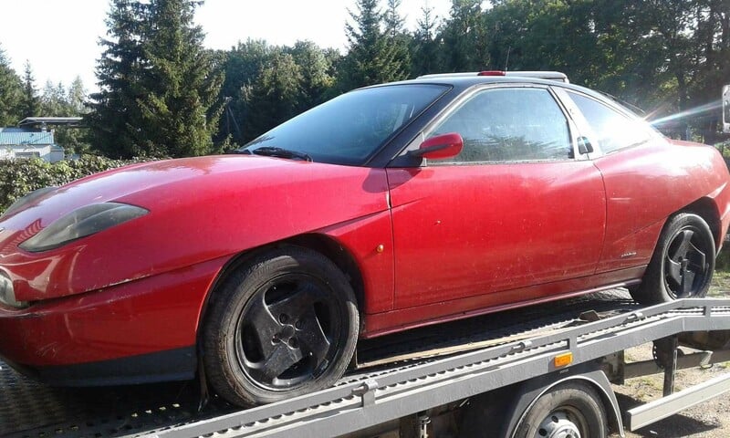 Fiat Coupe 1996 m dalys