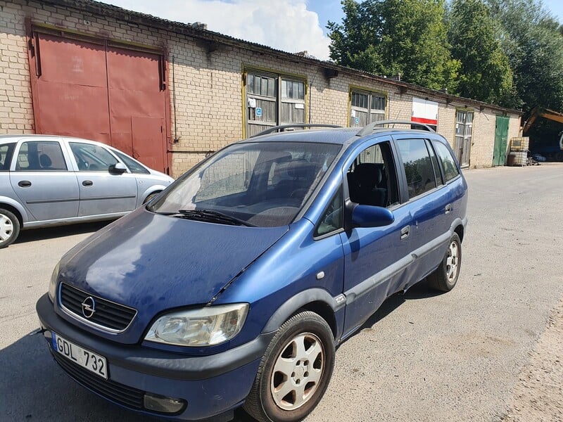 Opel Zafira A 2002 m dalys