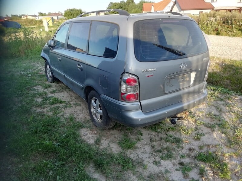 Hyundai Trajet 2005 y parts