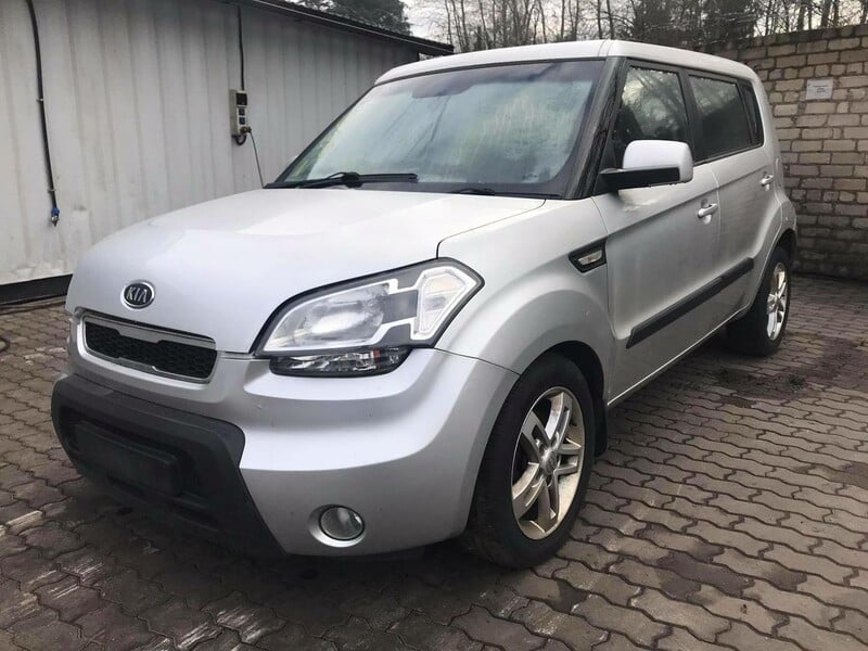 Kia Soul I 2011 г запчясти