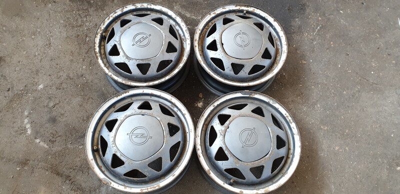 Opel R14 стальные штампованные  диски