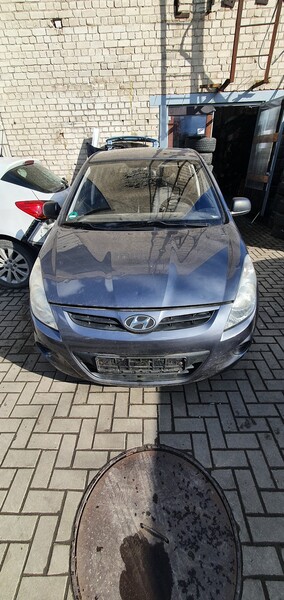 Hyundai i20 2011 г запчясти