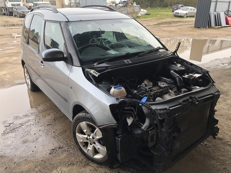 Skoda Roomster 2011 y parts