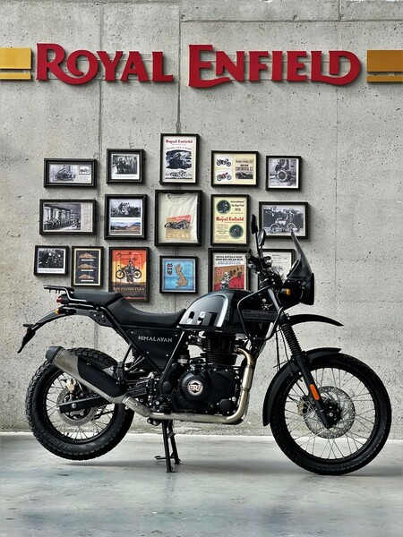 Touring / Sport Touring  Royal Enfield Himalayan 2022 y motorcycle