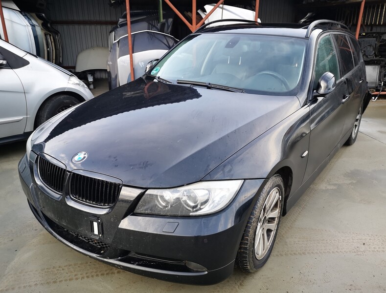 BMW 318 E90 2007 г запчясти