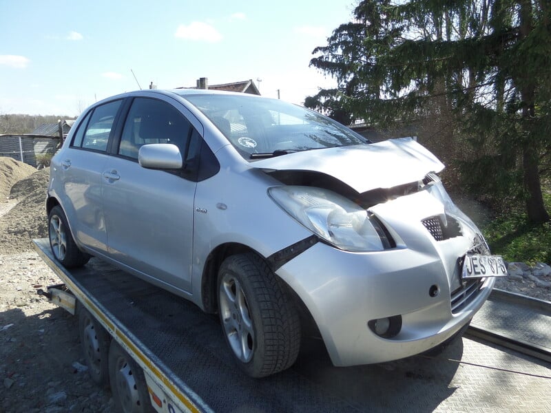 Toyota Yaris 2009 m dalys