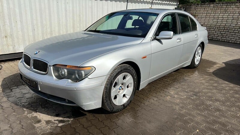 BMW Serija 7 2002 m dalys