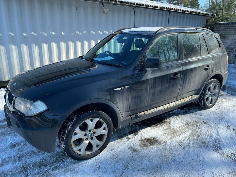 BMW X3 E83 2004 y parts