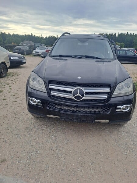 Mercedes-Benz GL 450 2010 y parts