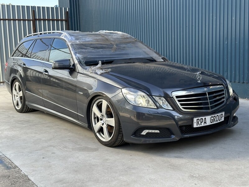 Mercedes-Benz E 350 2010 г запчясти