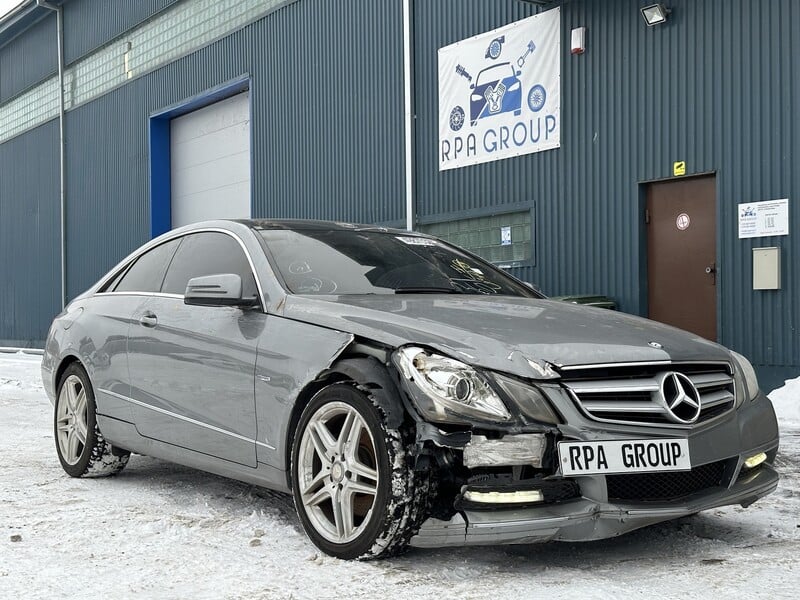 Mercedes-Benz E 350 2012 г запчясти