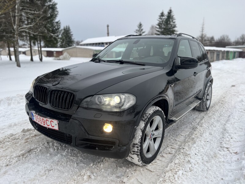 Стоковые фотографии по запросу Bmw x5