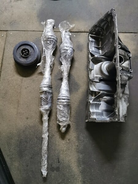 BMW X6 2011 y parts