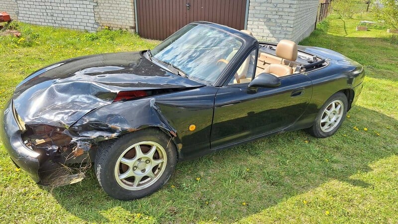 Mazda MX-5 2001 г запчясти