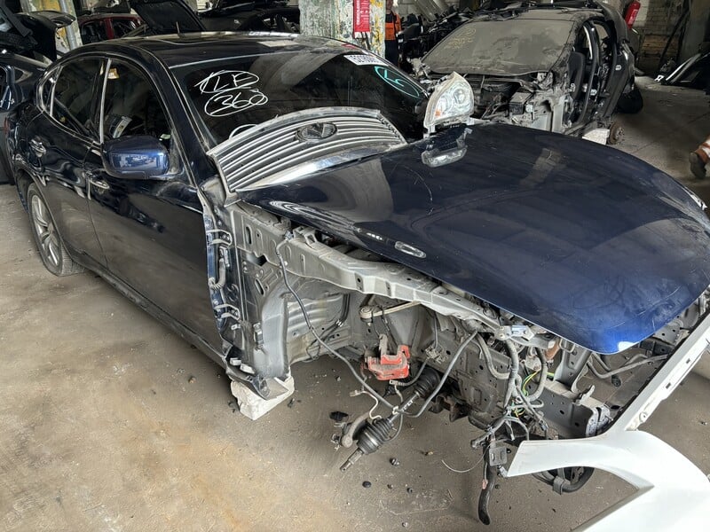 Infiniti M37 2012 y parts