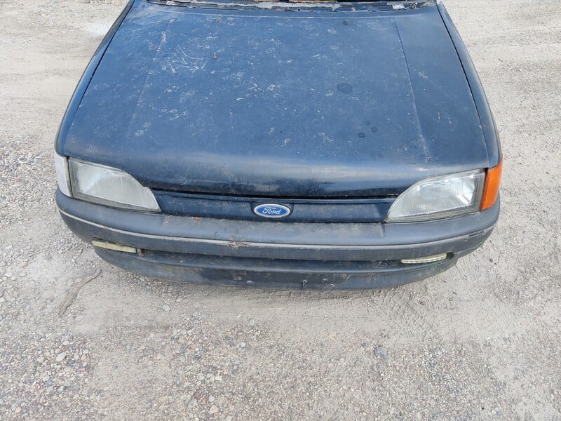 Ford Escort 1992 y parts