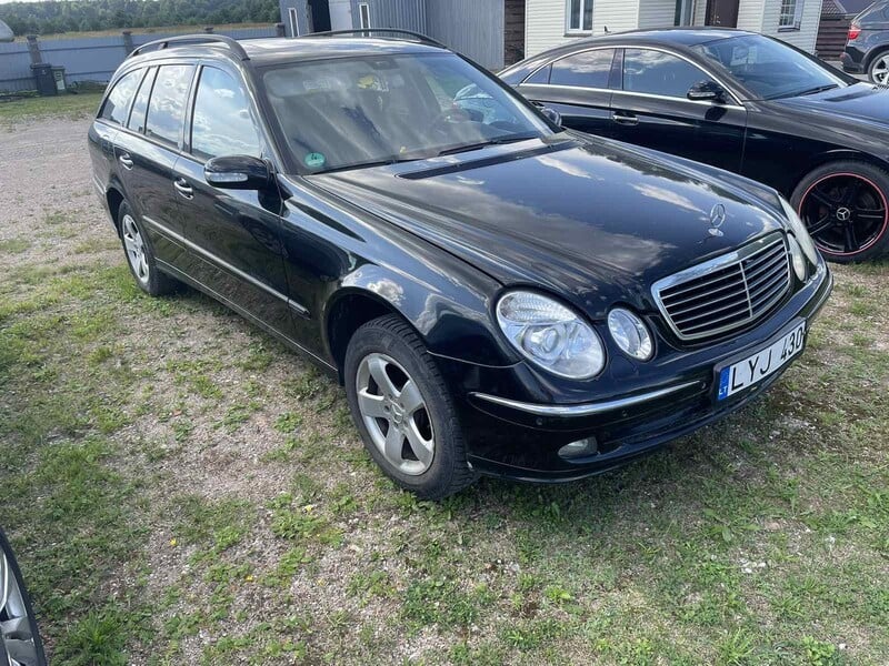 Mercedes-Benz E 320 2006 m dalys