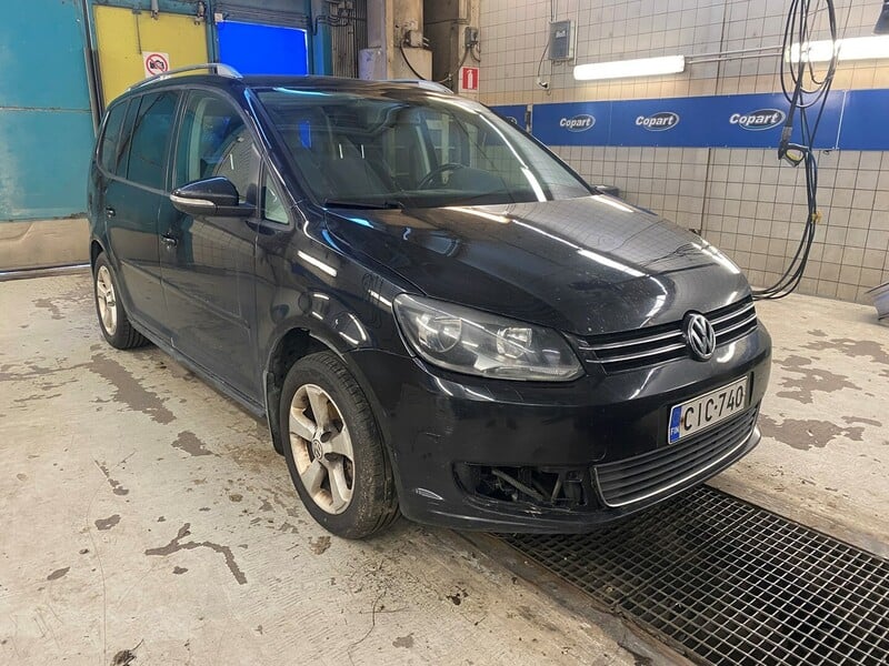 Volkswagen Touran 2011 m dalys