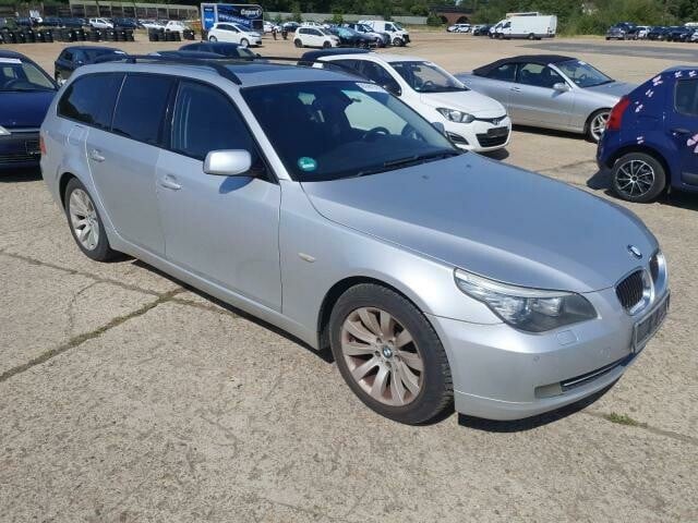 BMW 525 2008 m dalys