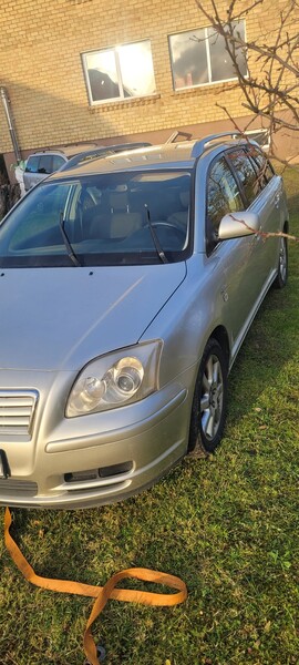 Toyota Avensis II 2006 m dalys