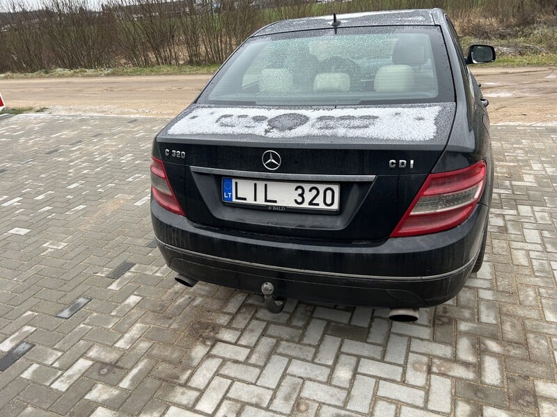 Mercedes-Benz C 320 W204 2008 y parts