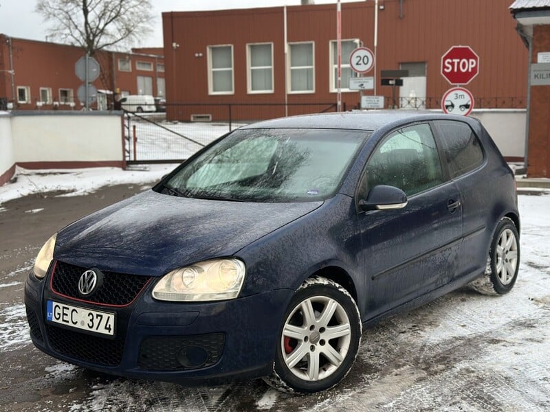 Volkswagen Golf V