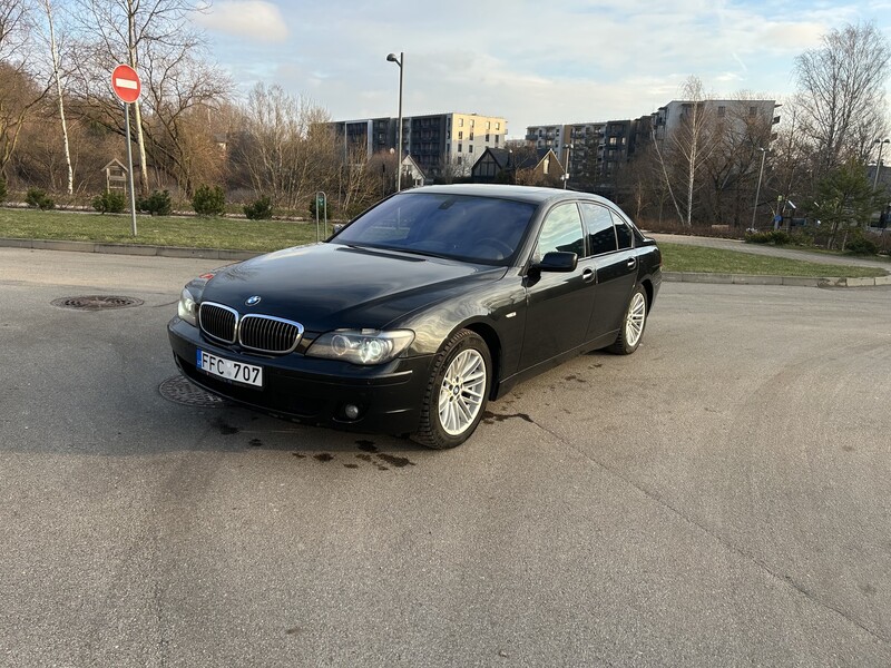 BMW 730