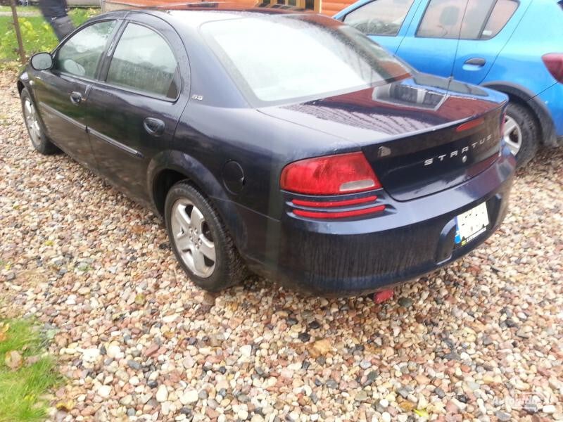 Dodge Stratus 2002 m dalys