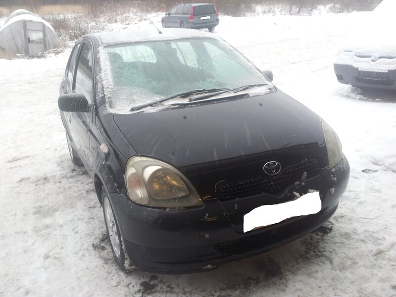 Toyota Yaris I 2002 г запчясти