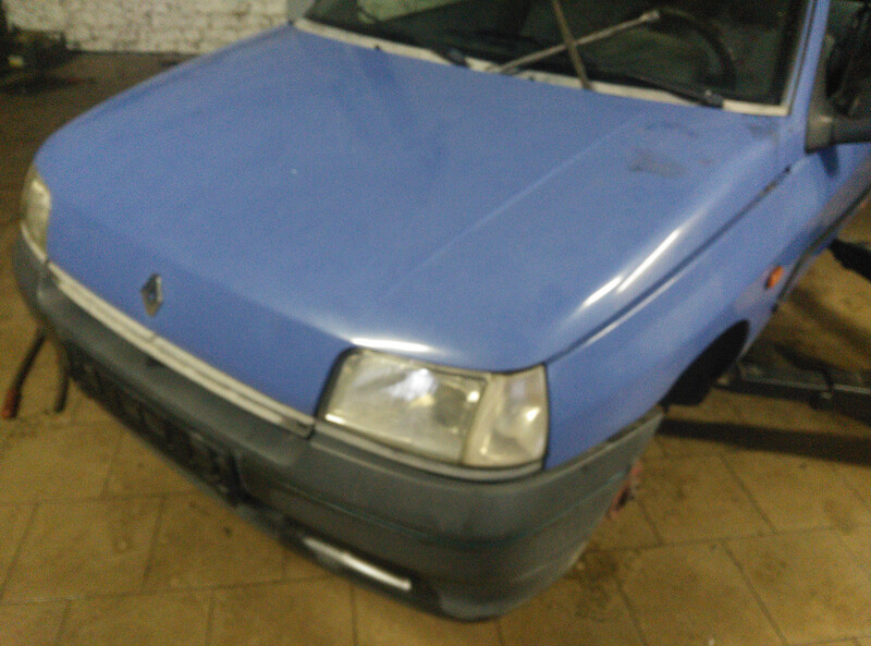 Renault Clio I 1992 m dalys