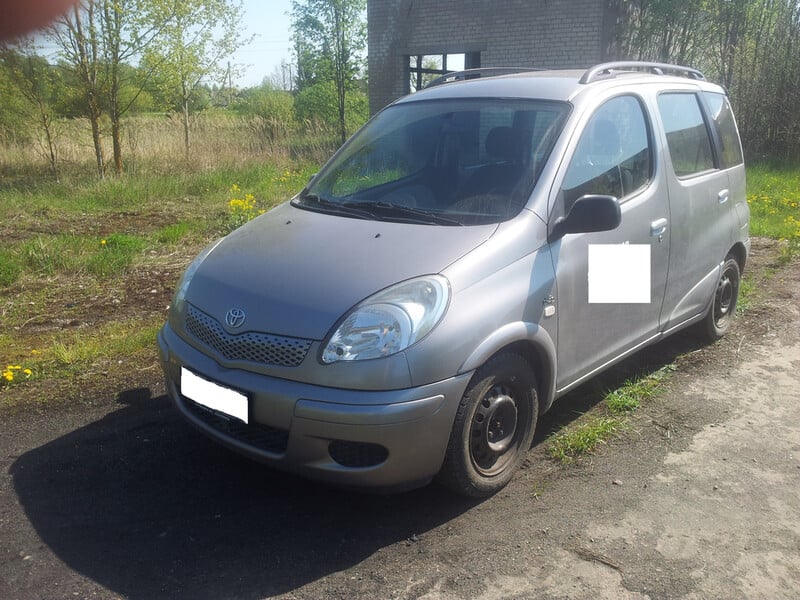 Toyota Yaris Verso 2005 y parts